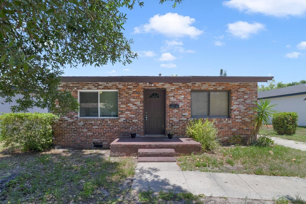 Unit for sale at 1575 Elizabeth Avenue, Titusville, FL 32780