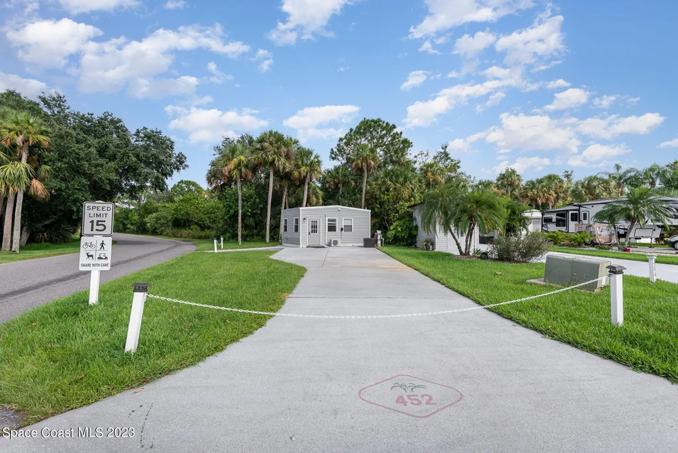 Unit for sale at 452 Oak Cove Road, Titusville, FL 32780