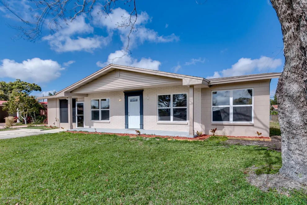 Unit for sale at 2132 Lakeview Drive, Melbourne, FL 32935