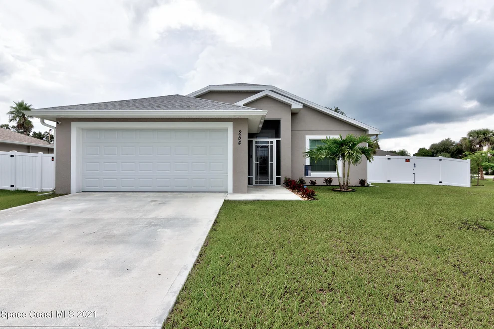 Unit for sale at 254 Caravan Terrace, Sebastian, FL 32958