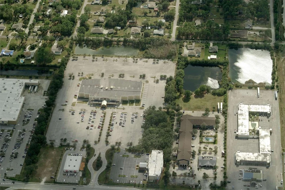 Unit for sale at 4325 W New Haven Avenue, West Melbourne, FL 32904