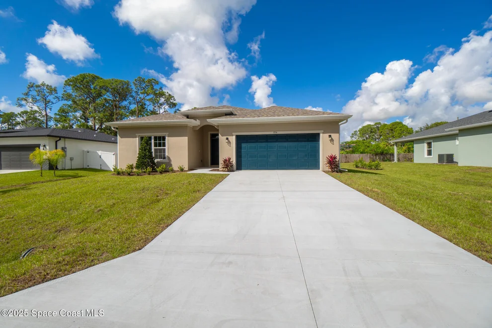 Unit for sale at 834 Hartsdale Avenue SW, Palm Bay, FL 32908