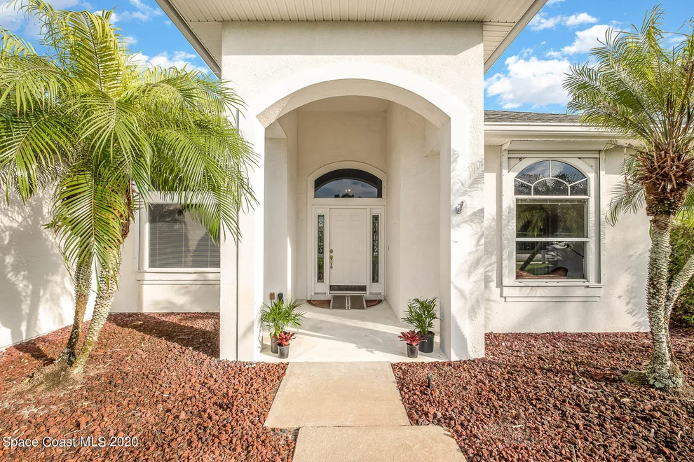 Unit for sale at 993 Wildwood Drive, Melbourne, FL 32940