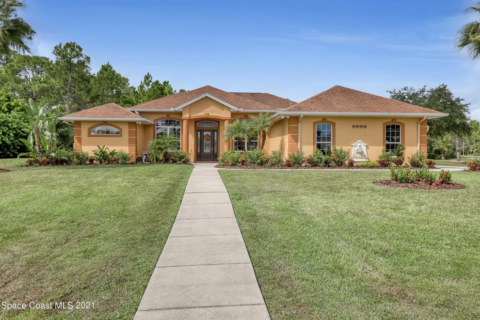 Unit for sale at 3268 Pheasant Trail, Mims, FL 32754