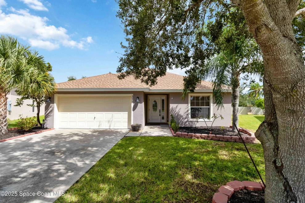 Unit for sale at 377 Wishing Well Circle SW, Palm Bay, FL 32908