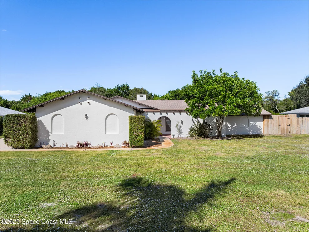 Unit for sale at 724 Puesta Del Sol Plaza, Indialantic, FL 32903