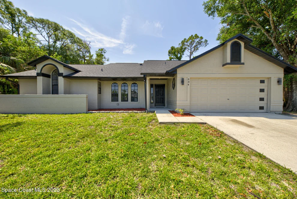Unit for sale at 634 Munich Street NW, Palm Bay, FL 32907