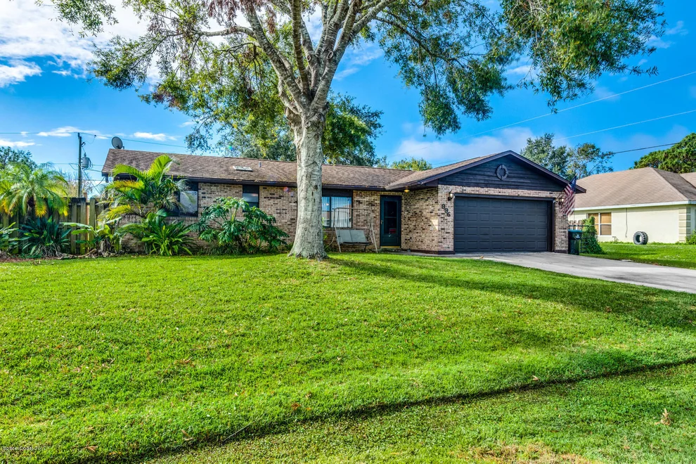 Unit for sale at 996 Canton Street NW, Palm Bay, FL 32907