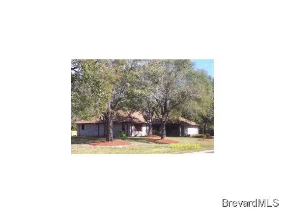Unit for sale at 2490 Vermont, Melbourne, FL 32904