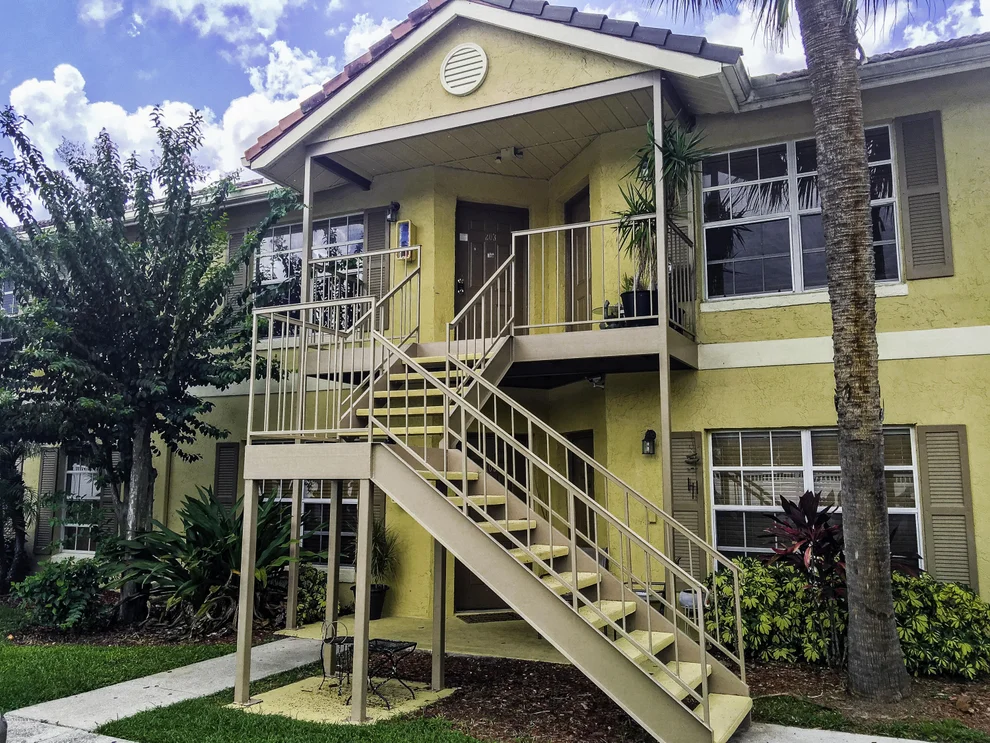 Unit for sale at 3651 N GOLDENROD Road, Winter Park, FL 32792