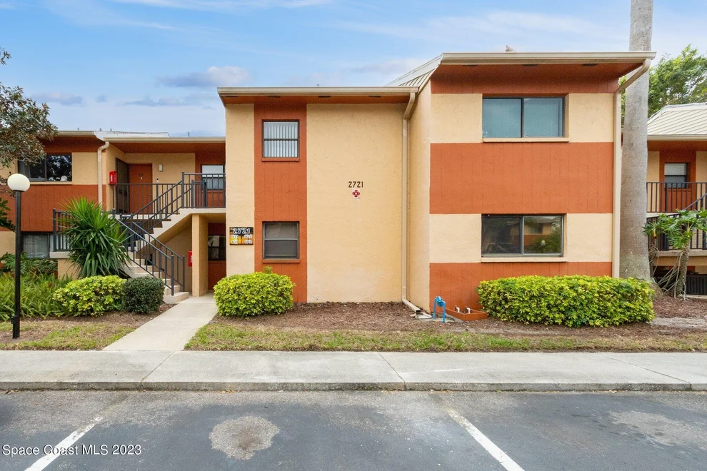 Unit for sale at 2721 Golf Lake Circle, Melbourne, FL 32935
