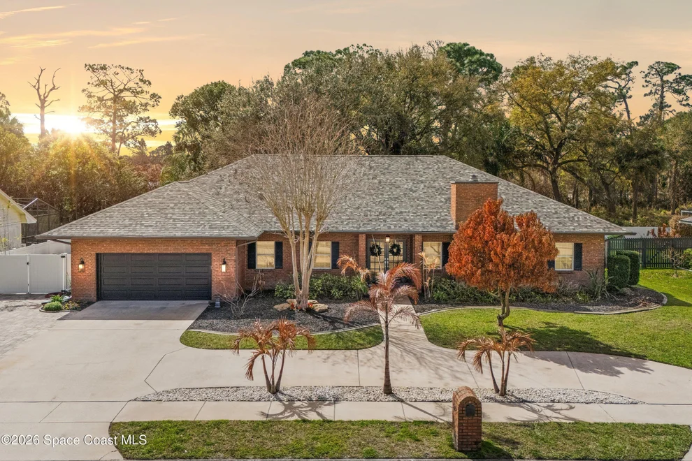Unit for sale at 572 Lake Ashley Circle, Melbourne, FL 32904