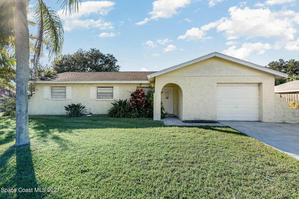 Unit for sale at 2806 S Fairway Drive, Melbourne, FL 32901