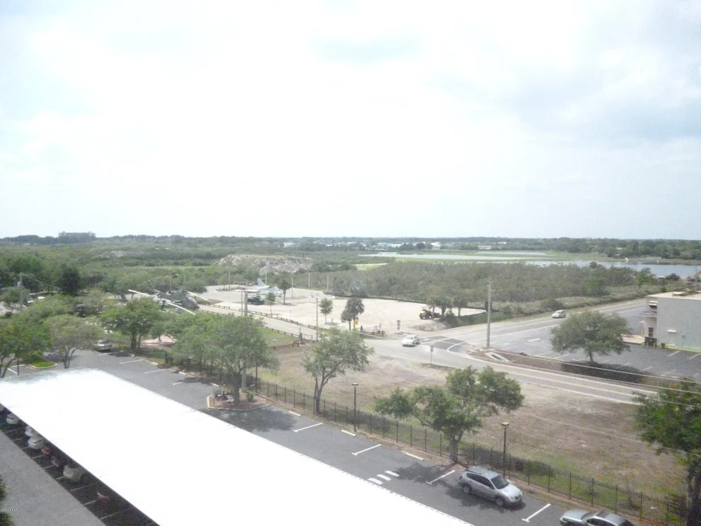 Unit for sale at 300 S Sykes Creek Parkway, Merritt Island, FL 32952
