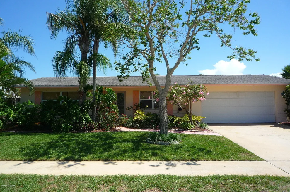 Unit for sale at 424 Aruba Court, Satellite Beach, FL 32937