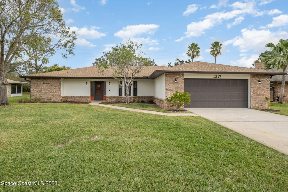 Unit for sale at 1217 Bonaventure Drive, Melbourne, FL 32940