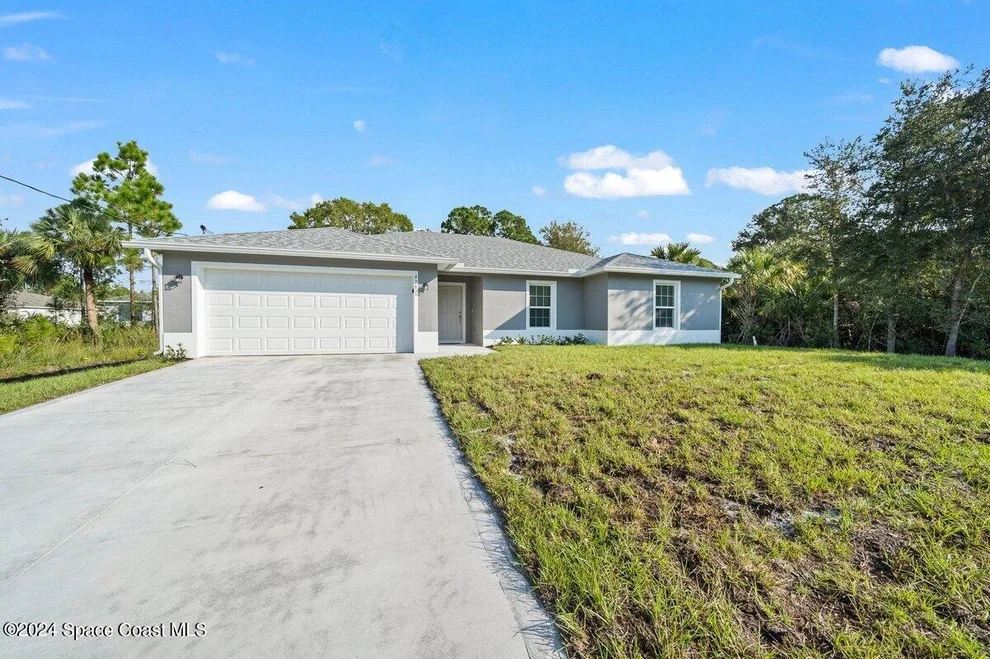 Unit for sale at 475 Lamkin Street SW, Palm Bay, FL 32908