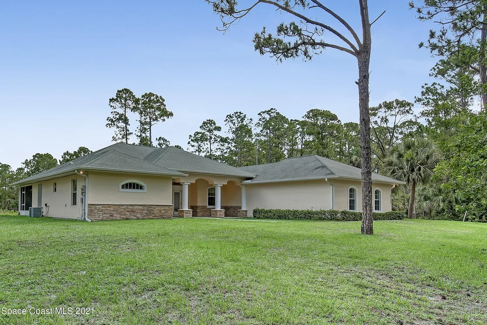 Unit for sale at 2420 Valkaria Road, Malabar, FL 32950