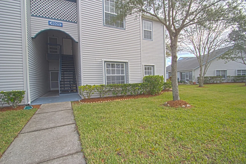 Unit for sale at 4925 W Lake Waterford Way, Melbourne, FL 32901