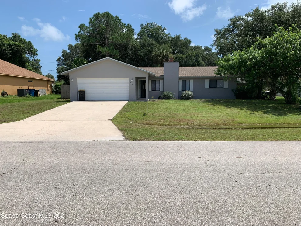 Unit for sale at 610 Koutnik Road SE, Palm Bay, FL 32909