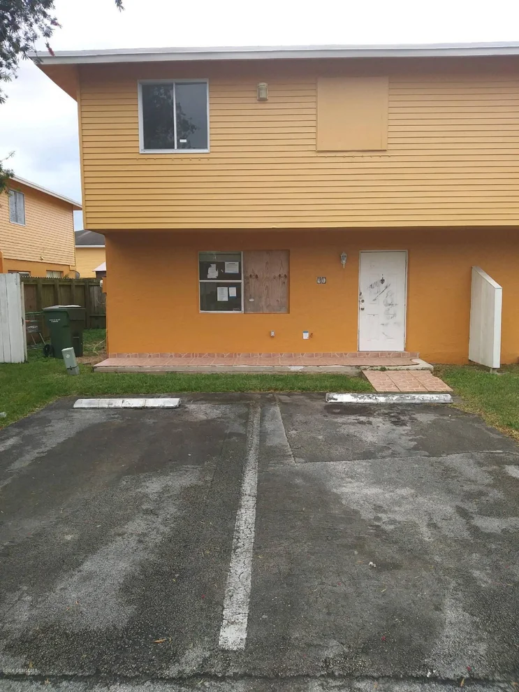 Unit for sale at 91 NE 12th Avenue, Homestead, FL 33030