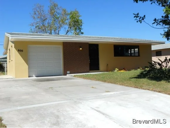 Unit for sale at 600 Teak, Melbourne, FL 32935