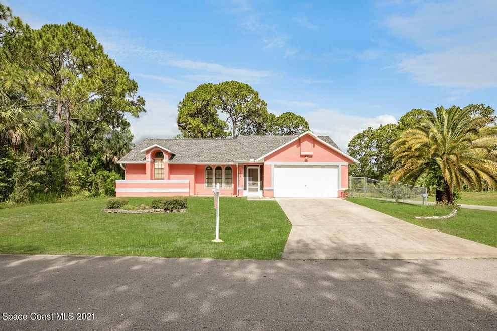 Unit for sale at 798 Isar Avenue NW, Palm Bay, FL 32907