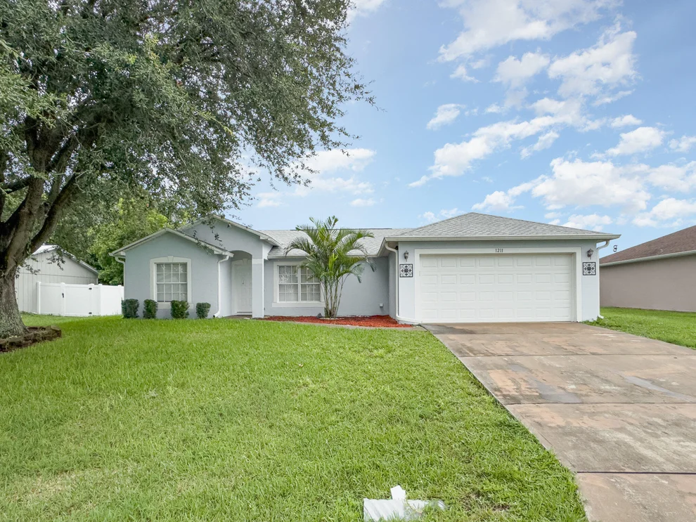 Unit for sale at 1211 Heberling NW, Palm Bay, FL 32907