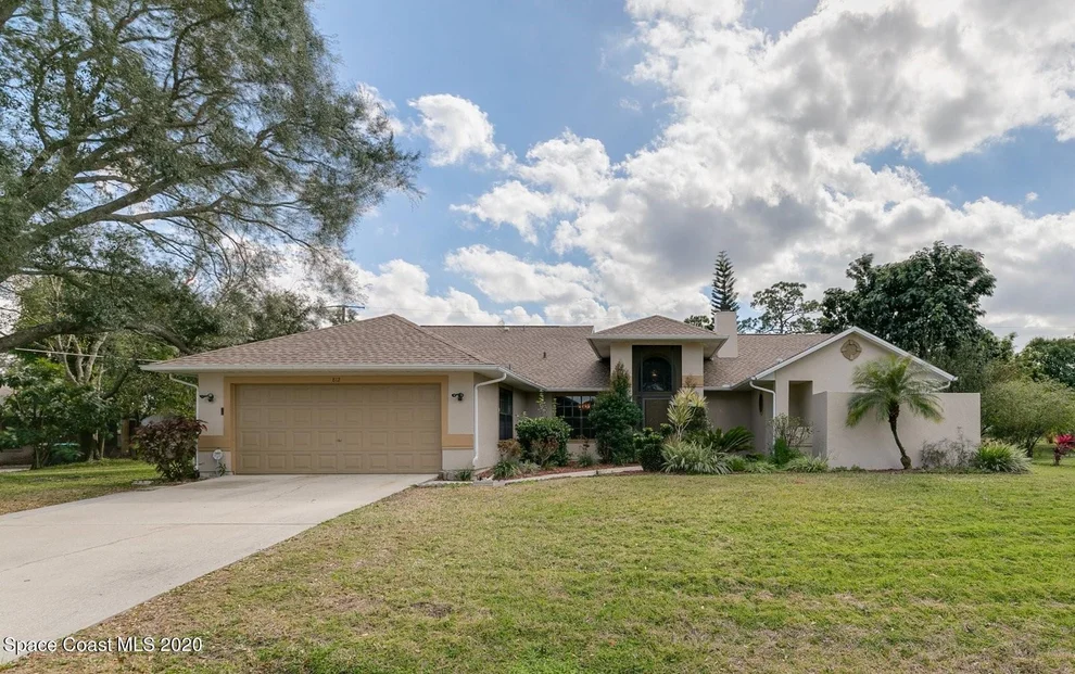 Unit for sale at 812 Hunan Street NE, Palm Bay, FL 32907