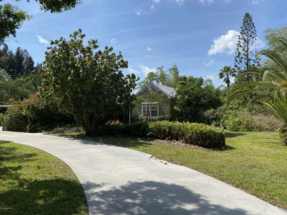 Unit for sale at 805 27th Avenue, Vero Beach, FL 32960