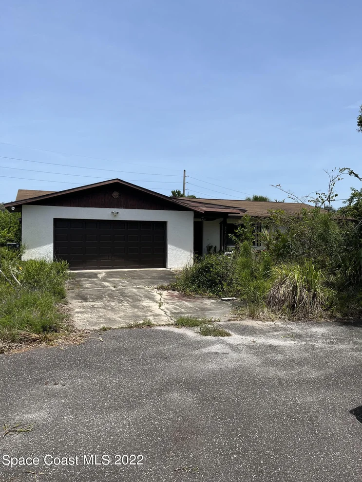 Unit for sale at 6545 Whispering Pines Lane, Grant, FL 32949