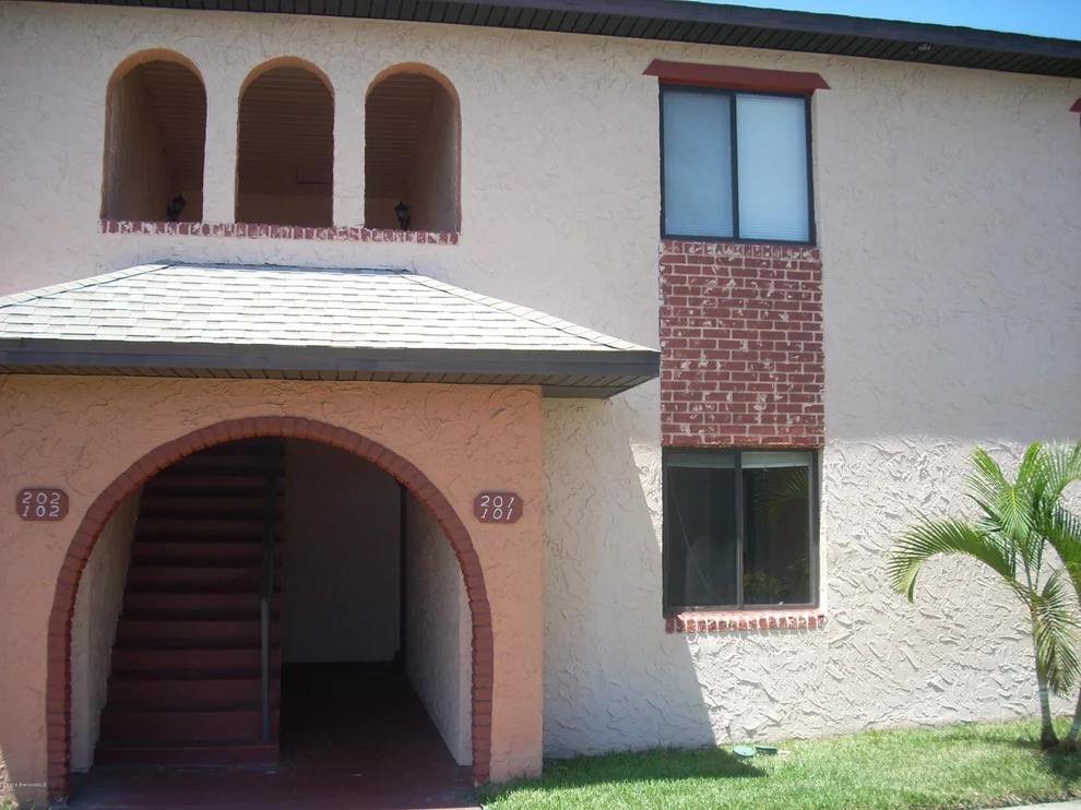 Unit for sale at 101 San Juan Circle, Melbourne, FL 32935