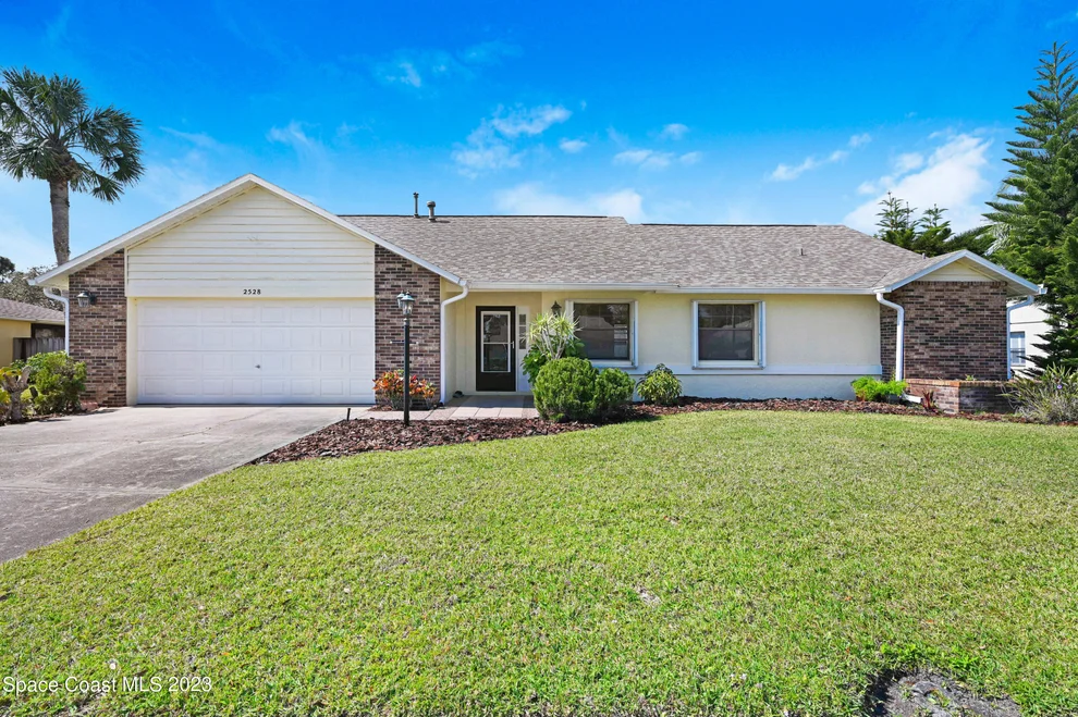 Unit for sale at 2528 Kingdom Avenue, Melbourne, FL 32934
