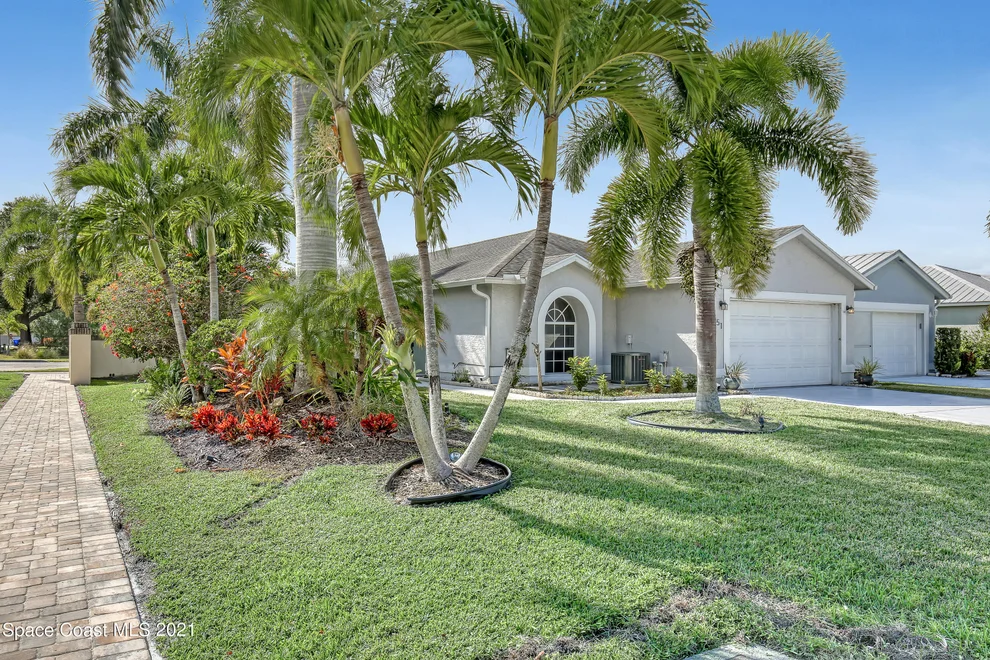 Unit for sale at 551 10th Place, Vero Beach, FL 32960