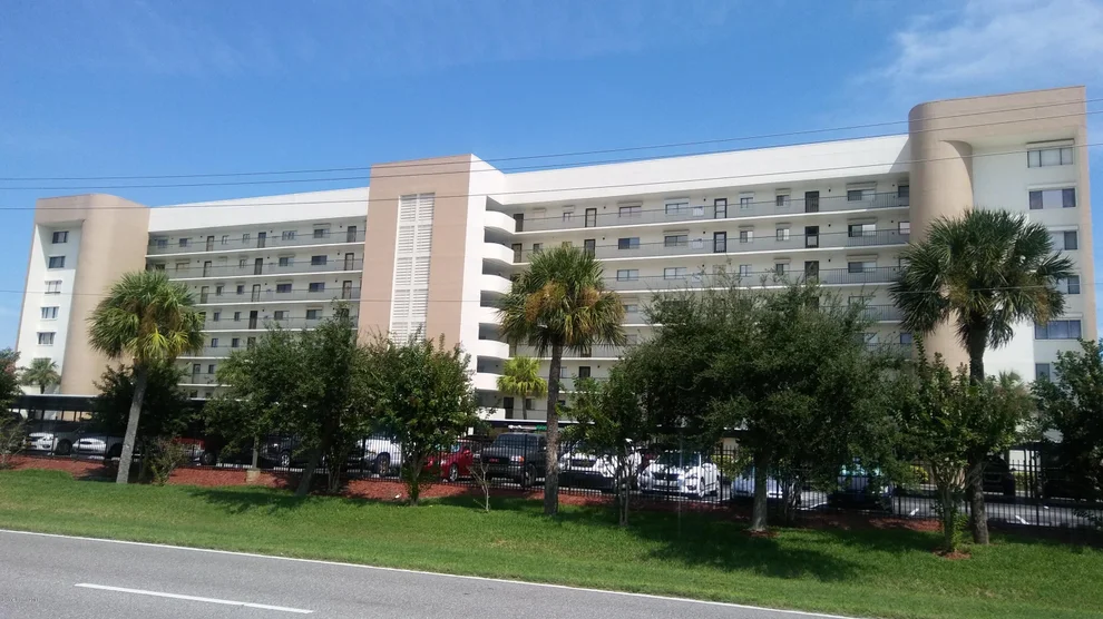 Unit for sale at 200 S Sykes Creek Parkway, Merritt Island, FL 32952