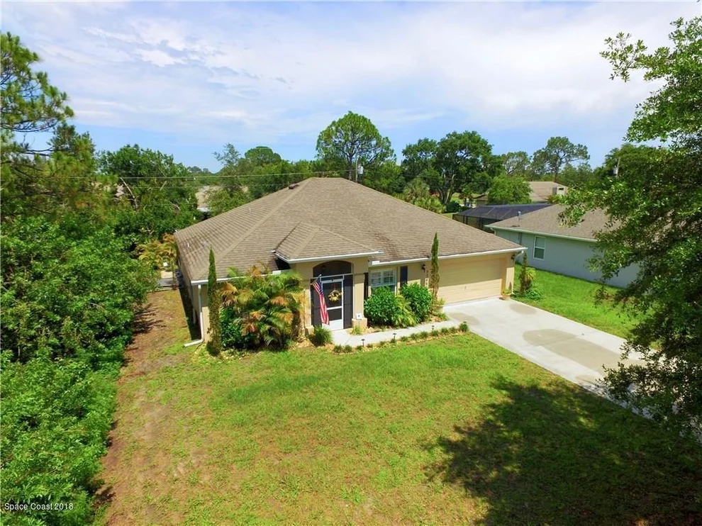Unit for sale at 7746 103rd Avenue, Vero Beach, FL 32967