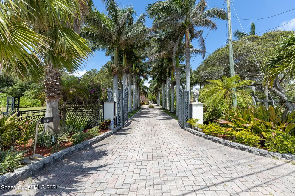 Unit for sale at 6215 S Tropical Trail, Merritt Island, FL 32952