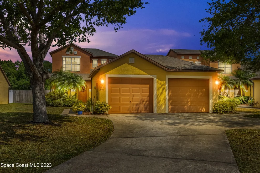 Unit for sale at 910 Luminary Circle, Melbourne, FL 32901
