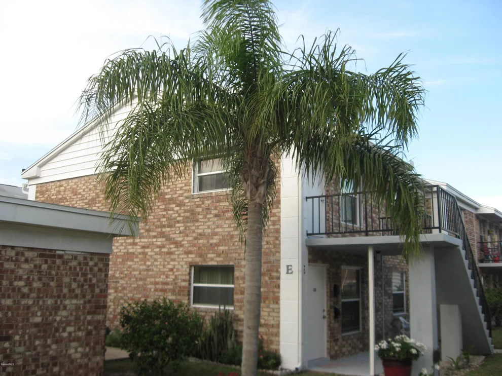 Unit for sale at 190 E Olmstead Drive, Titusville, FL 32780