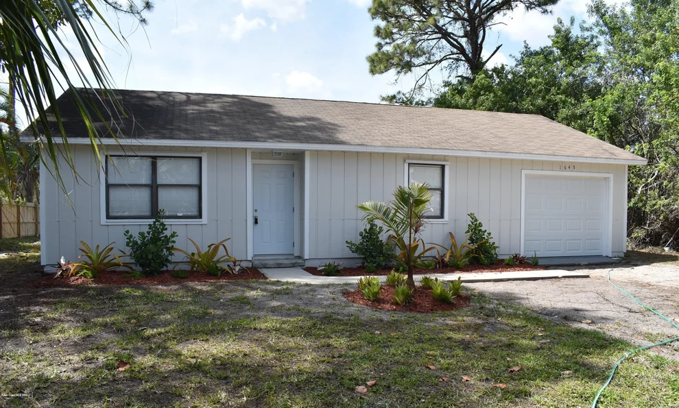 Unit for sale at 1645 SW 22 Avenue, Vero Beach, FL 32962