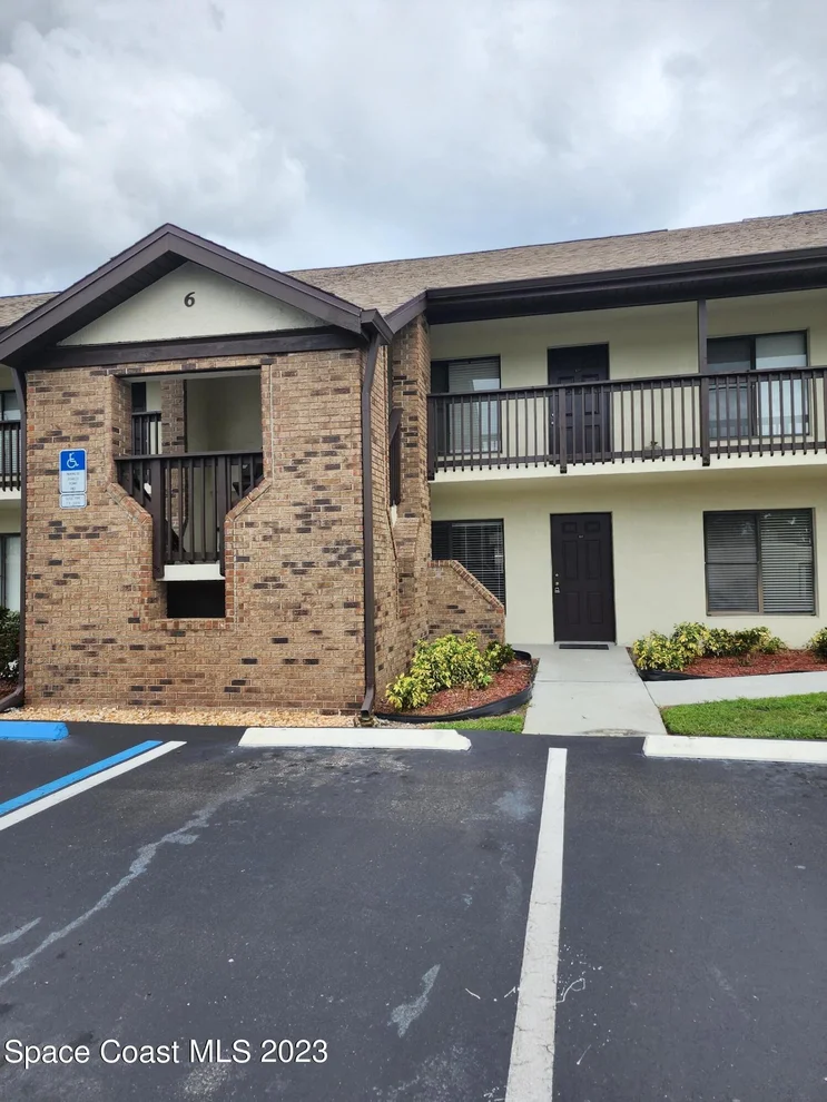Unit for sale at 1515 Huntington Lane, Rockledge, FL 32955