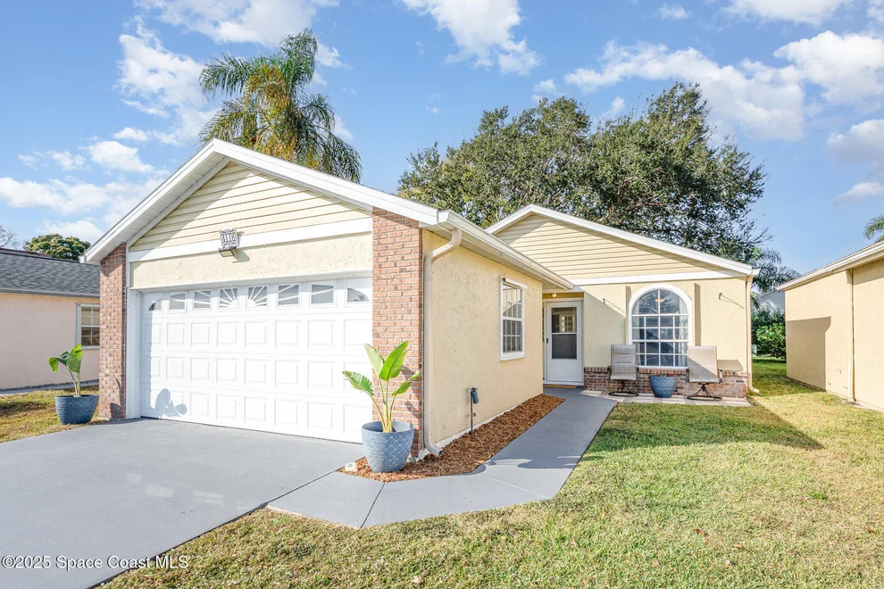 Unit for sale at 4118 Twin Oaks Boulevard, Melbourne, FL 32901