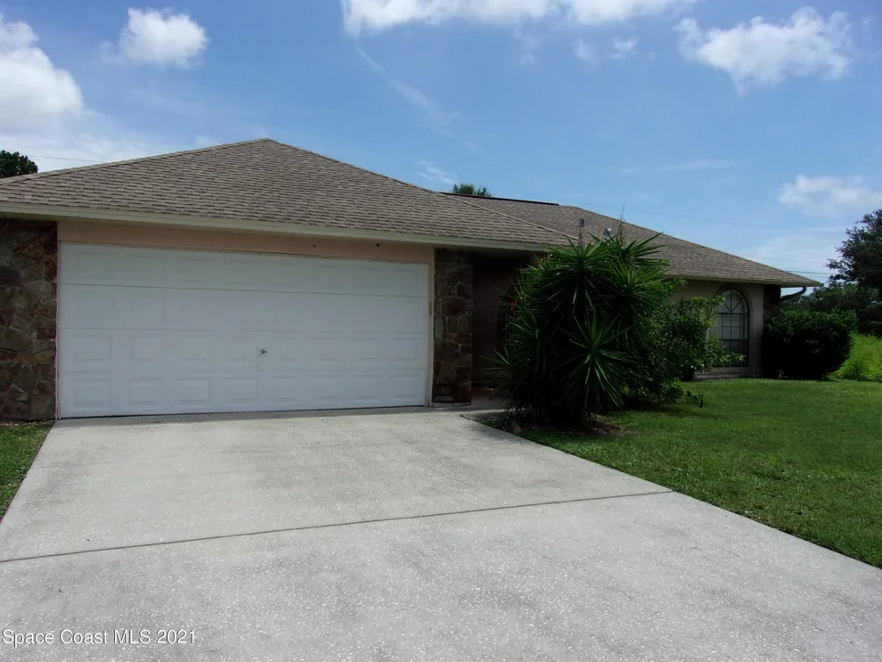 Unit for sale at 561 Seaport SE, Palm Bay, FL 32909