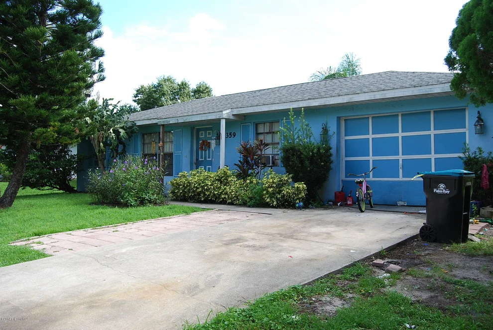 Unit for sale at 359 NW Calcutta Avenue, Palm Bay, FL 32907