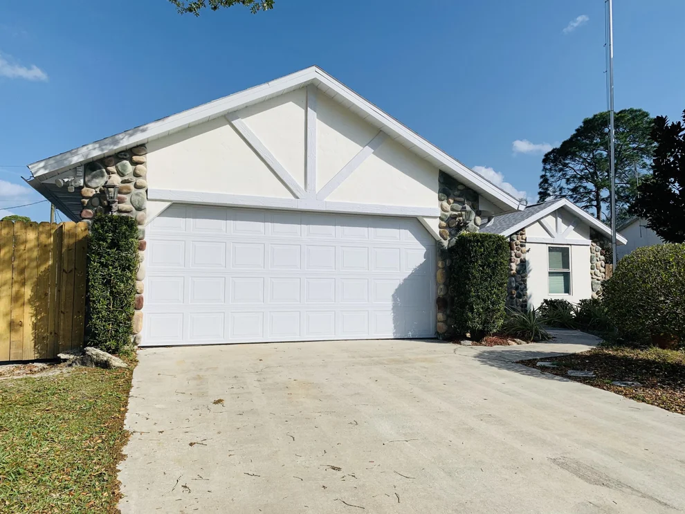Unit for sale at 1371 Medina Avenue NW, Palm Bay, FL 32907