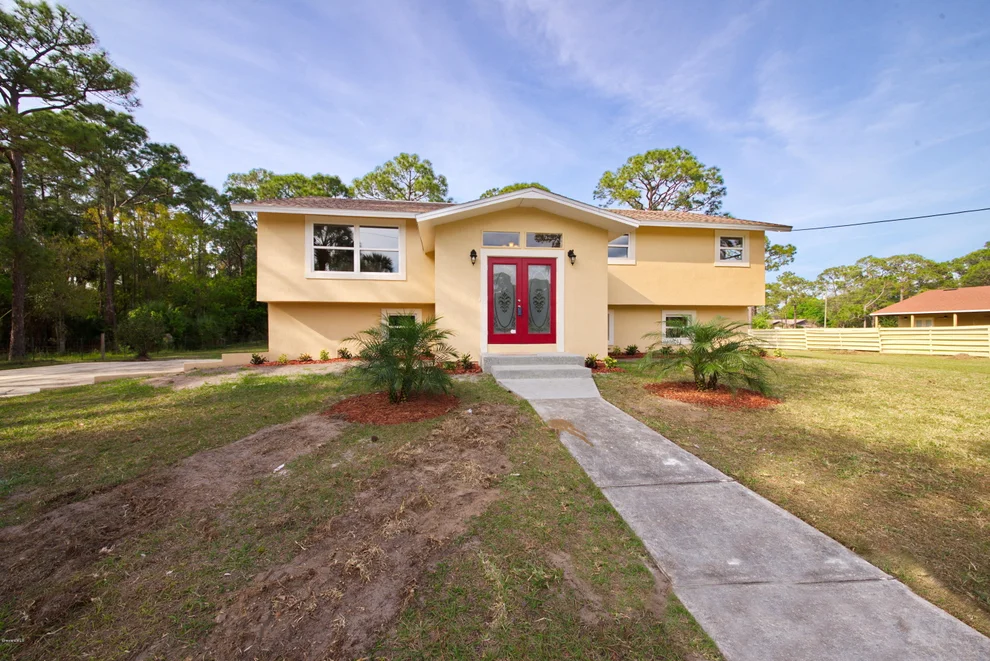 Unit for sale at 4030 Milwaukee Avenue, Melbourne, FL 32904