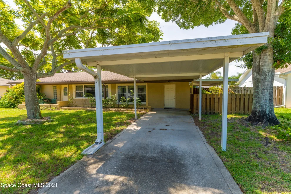 Unit for sale at 680 Ballard Drive, Melbourne, FL 32935