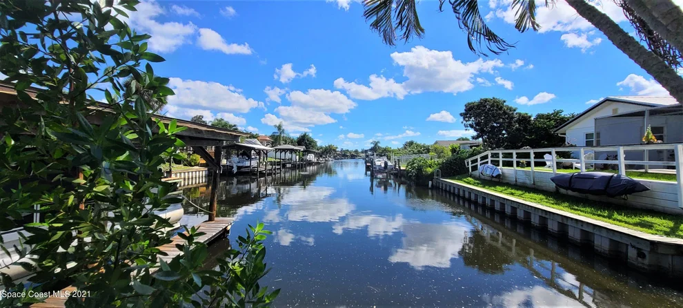 Unit for sale at 107 Via Havarre, Merritt Island, FL 32953