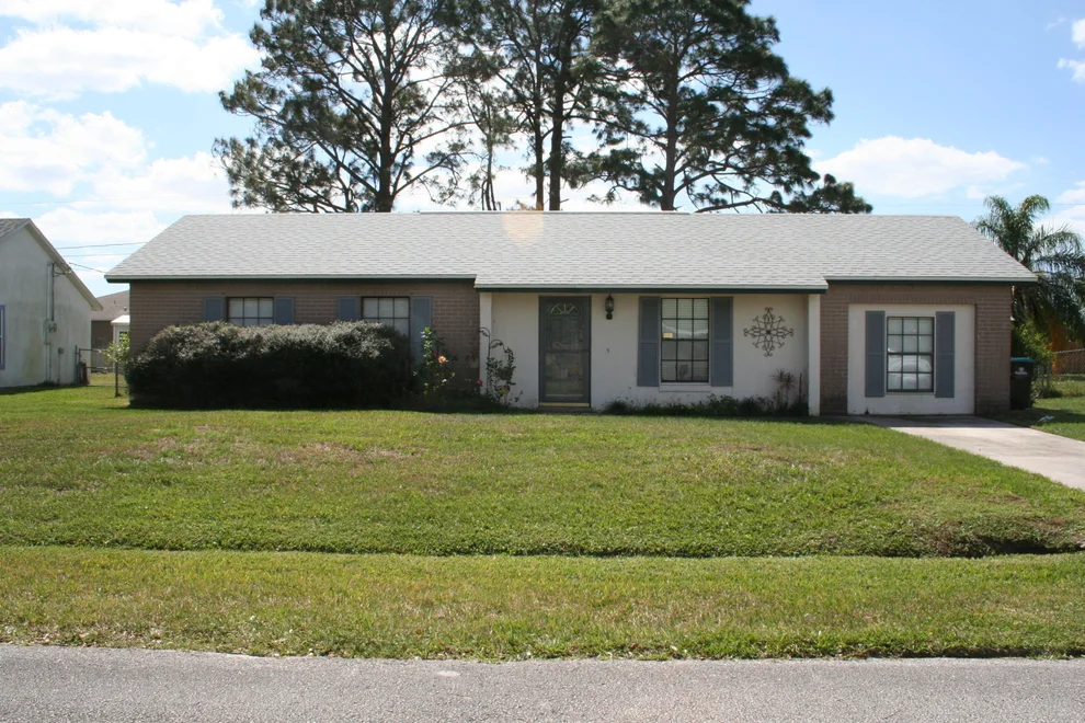 Unit for sale at 632 Di Lido Street NE, Palm Bay, FL 32907