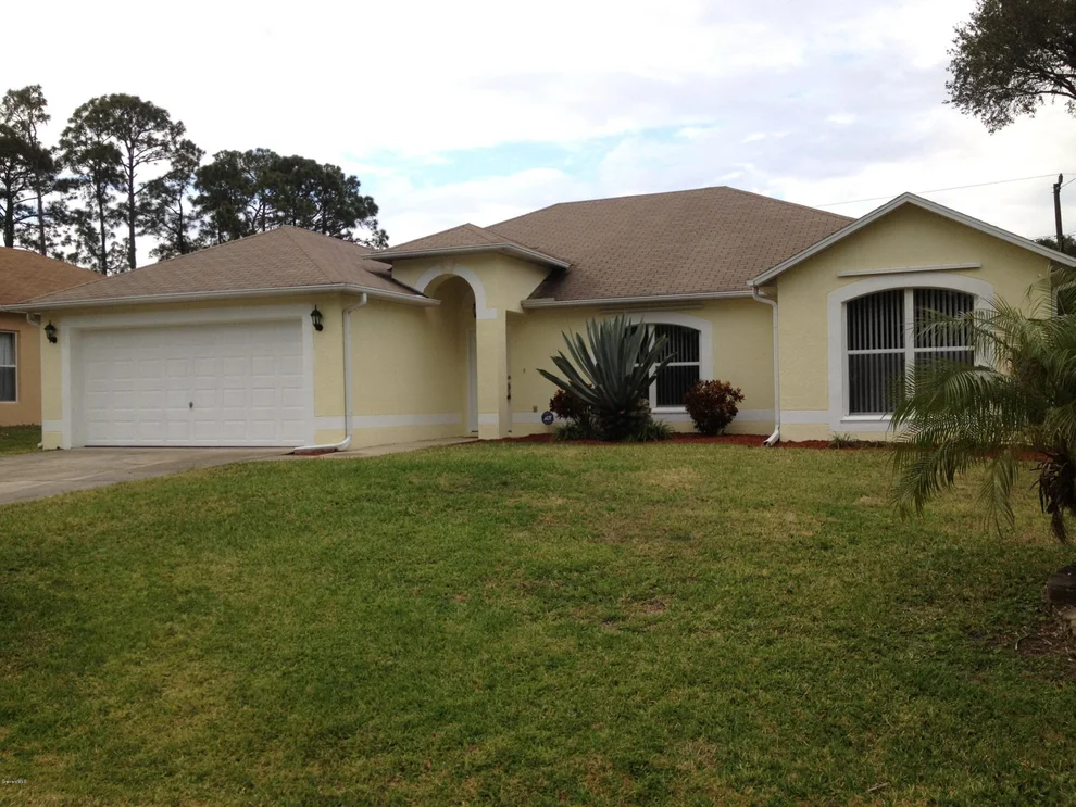 Unit for sale at 175 SE Inez Street, Palm Bay, FL 32909